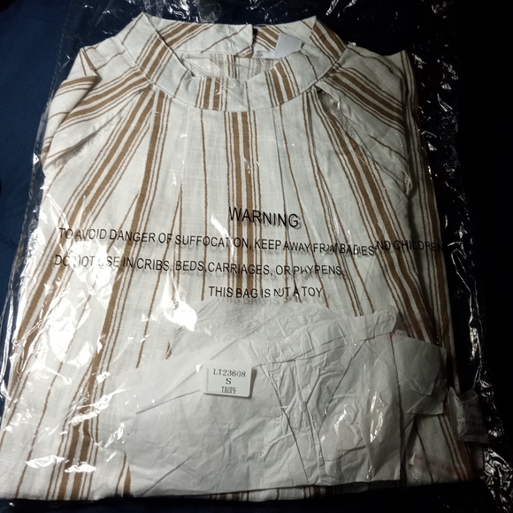 Loveriche Top. - Picture 2 of 2